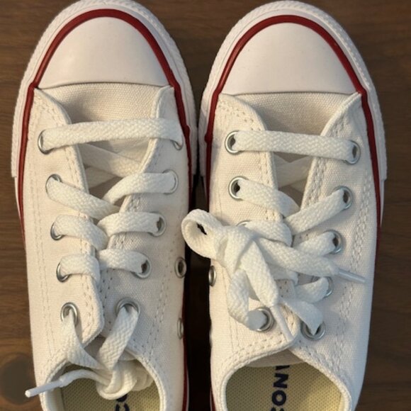 Brand New Little Kids Converse Chuck Taylor All Star Canvas, Size 11 - Picture 2 of 7